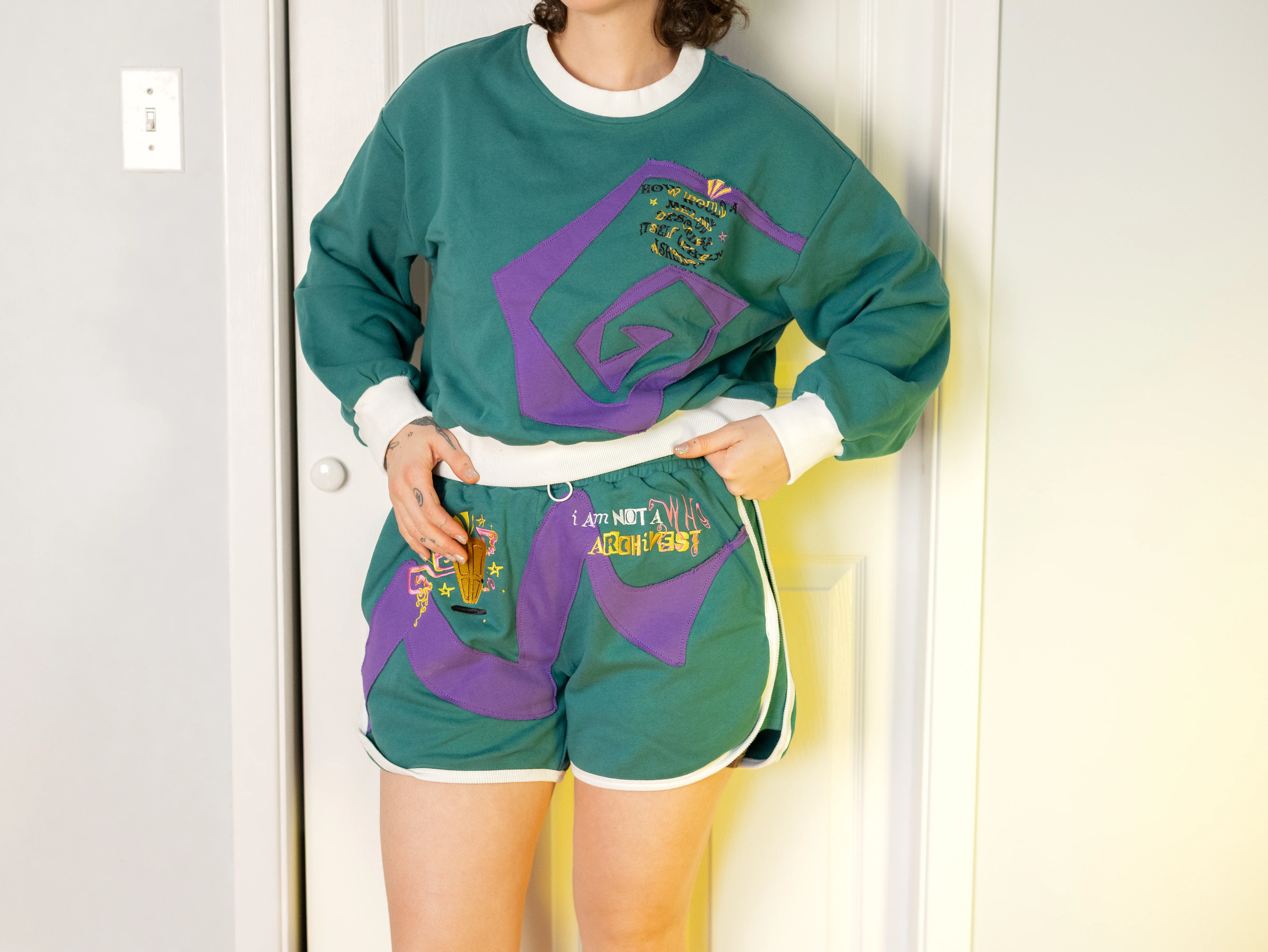 I'm Not a "Who" // Crewneck - Image 7