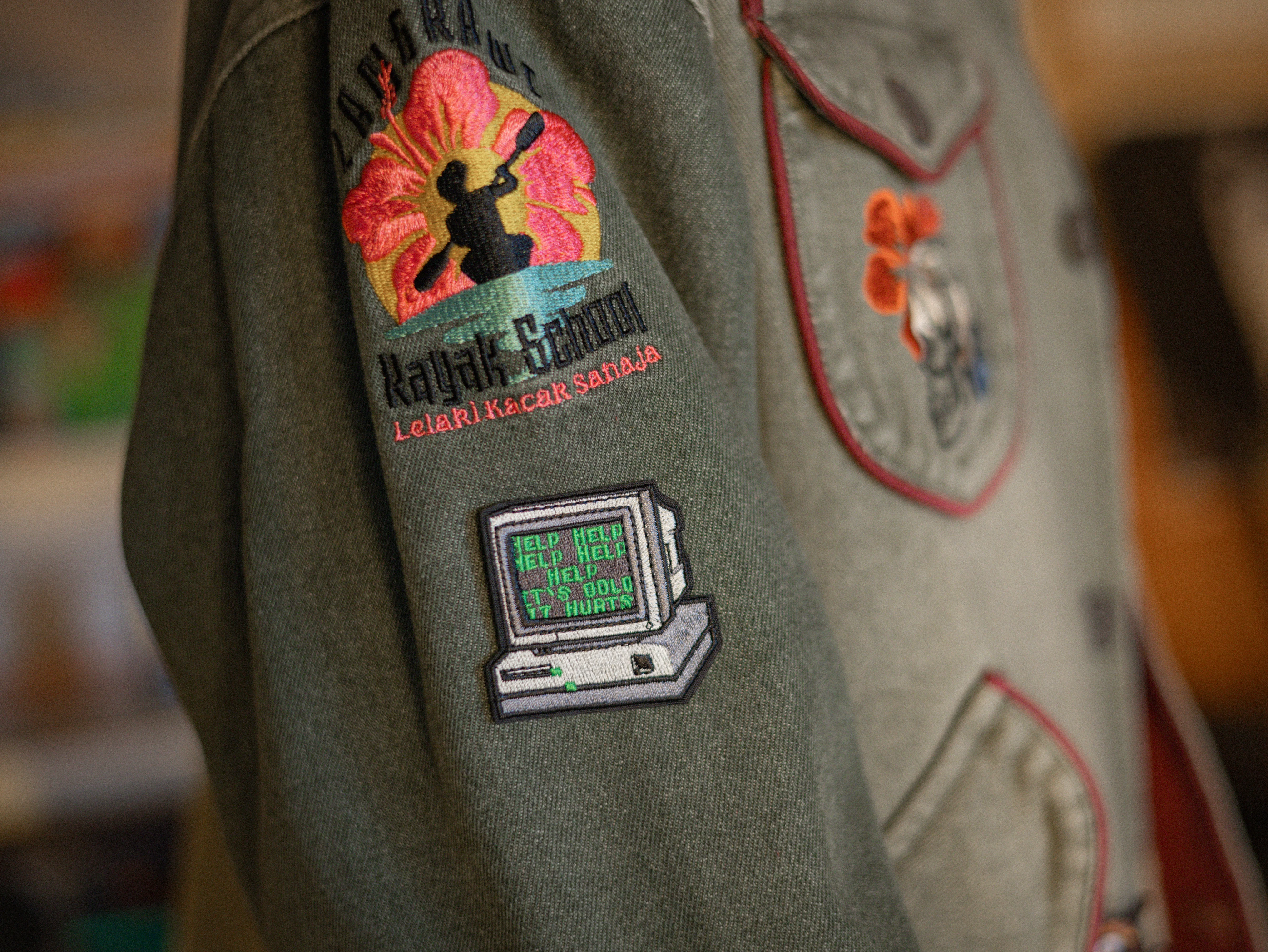 It's Cold. It hurts.  // Iron On Patch - Image 2