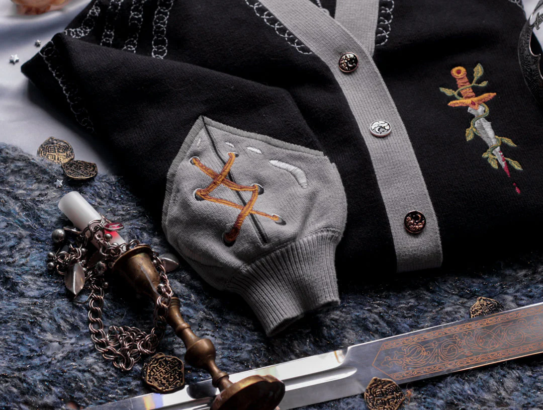 Knight in Cozy Armour Cardigan // The Raven Knight - Image 5